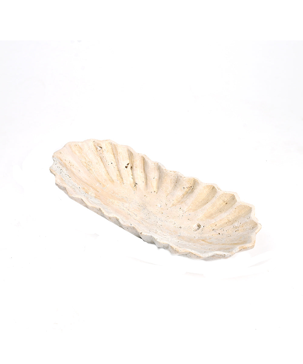 Brookstone Dish